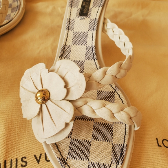 Louis Vuitton ladies sandals - Picture 10 of 16